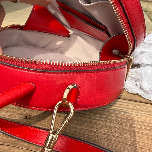 NWOT Kate Spade x Tom and Jerry Collab Red Pink Canteen
Crossbody Top Handle Bag - Picture 12 of 13